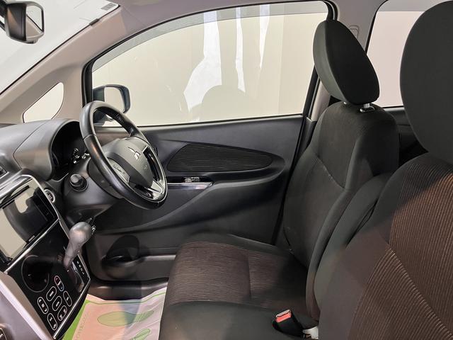 eKカスタムTセーフティパッケージベンチシート アイドリングストップ車 運転席シートヒーター オートライト ディスチャージヘッドライト フロントフォグランプ オートハイビーム 社外メモリーナビ CD DVD USB Bluetooth(愛媛県)の中古車
