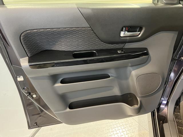 スペーシアカスタムＴＳ２ＷＤ　ベンチシート　オートライト　ディスチャージヘッドライト　フロントフォグランプ　アイドリングストップ車　両側電動スライドドア　社外メモリーナビ　ＣＤ　ＤＶＤ　ＵＳＢ　ワンセグＴＶ　ＥＴＣ車載器（愛媛県）の中古車