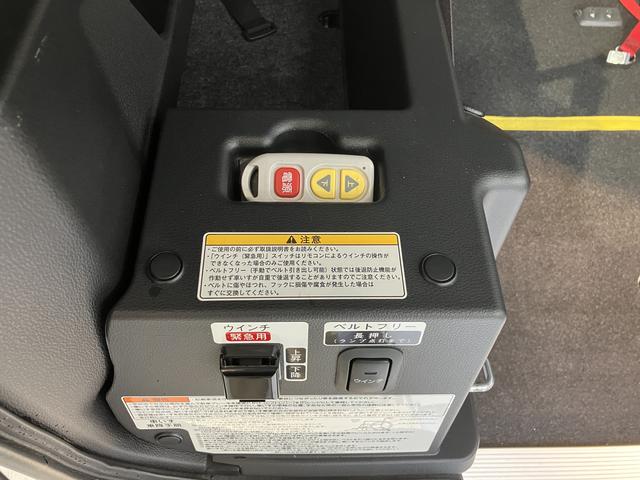 アトレースローパープッシュスタート　両側電動スライドドア　コーナーセンサー　アイドリングストップ車　オートライト　ＬＥＤヘッドライト　フロントフォグランプ　盗難防止装置　純正ＣＤチューナー　ＣＤ　ＵＳＢ　ＡＵＸ（愛媛県）の中古車