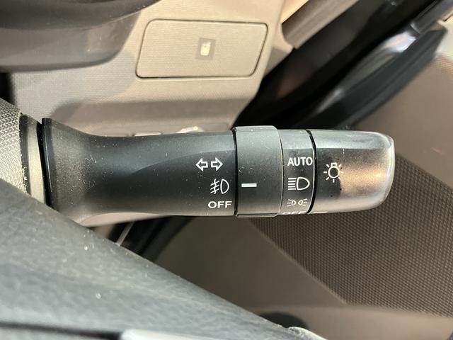 ムーヴカスタム　ＲＳ　ＳＡ社外ナビ　フルセグＴＶ　ＣＤ　ＤＶＤ　ＵＳＢ　Ｂｌｕｅｔｏｏｔｈ　プッシュスタート　アイドリングストップ　オートライト　ＬＥＤヘッドライト　ベンチシート　電動格納ドアミラー　キーフリーシステム（愛媛県）の中古車