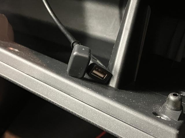 ムーヴカスタム　ＲＳ　ＳＡ社外ナビ　フルセグＴＶ　ＣＤ　ＤＶＤ　ＵＳＢ　Ｂｌｕｅｔｏｏｔｈ　プッシュスタート　アイドリングストップ　オートライト　ＬＥＤヘッドライト　ベンチシート　電動格納ドアミラー　キーフリーシステム（愛媛県）の中古車