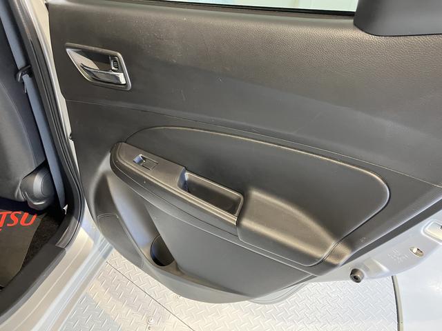 スイフトＸＧリミテッドメモリーナビ　フルセグＴＶ　ＥＴＣ車載器　バックカメラ　前後ドライブレコーダー　プッシュスタート　オートエアコン　運転席シートヒーター　電動格納ドアミラー（愛媛県）の中古車