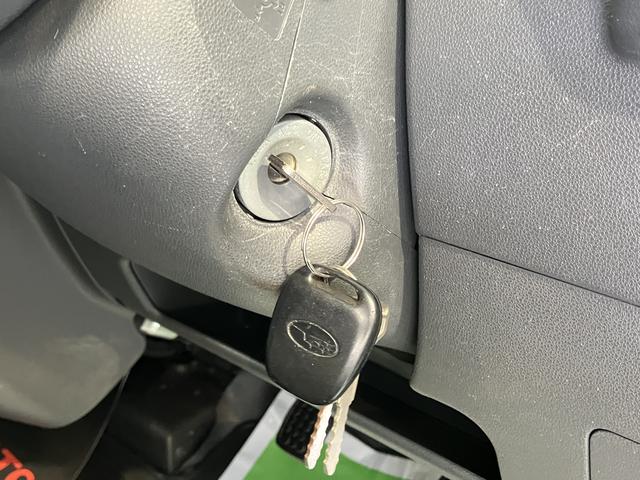 サンバーバントランスポーター4WD マニュアル車 ラジオ エアコン パワステ 前席パワーウィンドウ 運転席エアバッグ 助手席エアバッグ 両側スライドドア(愛媛県)の中古車