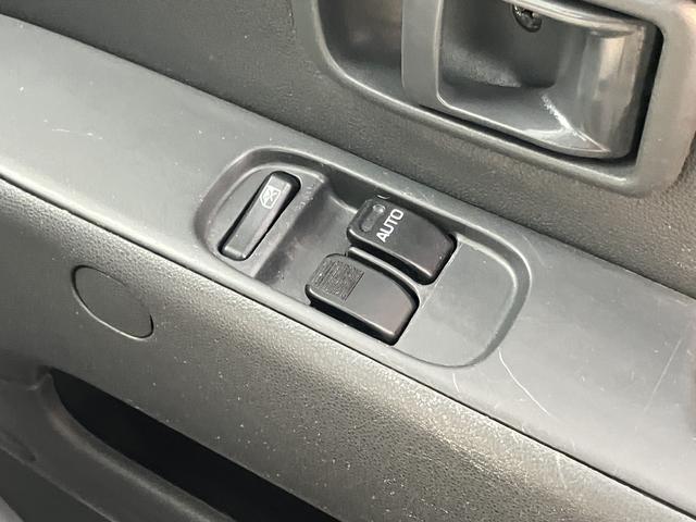 サンバーバントランスポーター4WD マニュアル車 ラジオ エアコン パワステ 前席パワーウィンドウ 運転席エアバッグ 助手席エアバッグ 両側スライドドア(愛媛県)の中古車