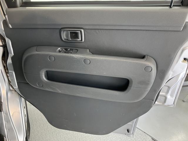 サンバーバントランスポーター4WD マニュアル車 ラジオ エアコン パワステ 前席パワーウィンドウ 運転席エアバッグ 助手席エアバッグ 両側スライドドア(愛媛県)の中古車