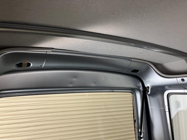 サンバーバントランスポーター4WD マニュアル車 ラジオ エアコン パワステ 前席パワーウィンドウ 運転席エアバッグ 助手席エアバッグ 両側スライドドア(愛媛県)の中古車