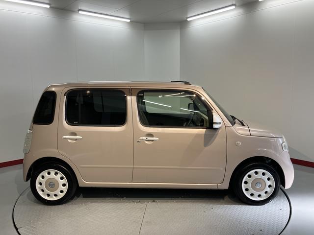 ミラココアココアＸ２ＷＤ　ＣＶＴ車　ＣＤ　ラジオ　エアコン　パワステ　パワーウィンドウ　アイドリングストップ　ベンチシート　盗難防止システム　電動格納ドアミラー　キーフリーシステム（愛媛県）の中古車