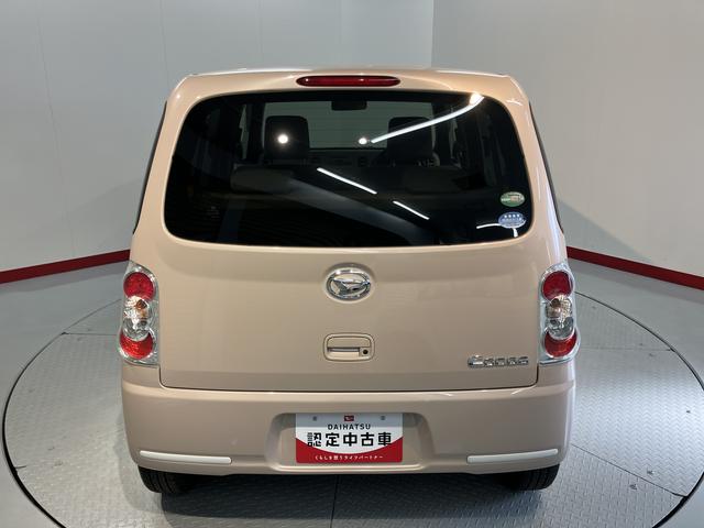 ミラココアココアＸ２ＷＤ　ＣＶＴ車　ＣＤ　ラジオ　エアコン　パワステ　パワーウィンドウ　アイドリングストップ　ベンチシート　盗難防止システム　電動格納ドアミラー　キーフリーシステム（愛媛県）の中古車