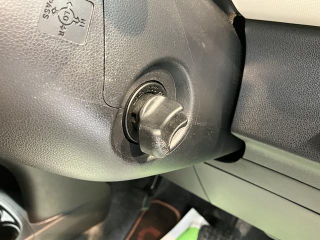 ミラココアココアＸ２ＷＤ　ＣＶＴ車　ＣＤ　ラジオ　エアコン　パワステ　パワーウィンドウ　アイドリングストップ　ベンチシート　盗難防止システム　電動格納ドアミラー　キーフリーシステム（愛媛県）の中古車