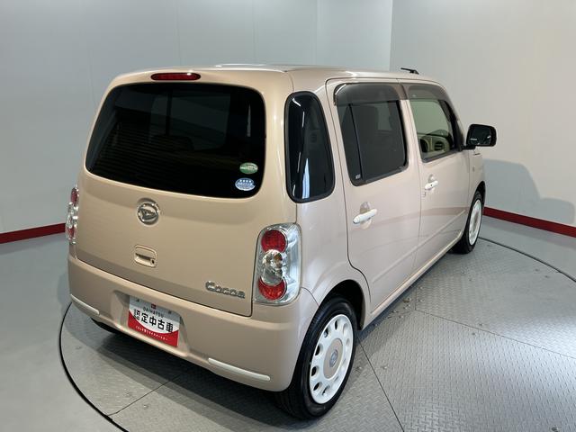 ミラココアココアＸ２ＷＤ　ＣＶＴ車　ＣＤ　ラジオ　エアコン　パワステ　パワーウィンドウ　アイドリングストップ　ベンチシート　盗難防止システム　電動格納ドアミラー　キーフリーシステム（愛媛県）の中古車