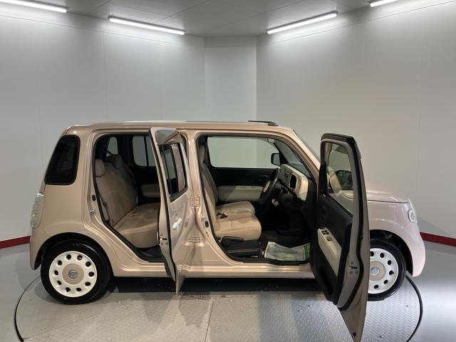 ミラココアココアＸ２ＷＤ　ＣＶＴ車　ＣＤ　ラジオ　エアコン　パワステ　パワーウィンドウ　アイドリングストップ　ベンチシート　盗難防止システム　電動格納ドアミラー　キーフリーシステム（愛媛県）の中古車