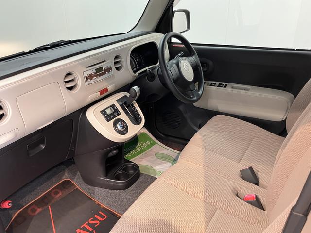 ミラココアココアＸ２ＷＤ　ＣＶＴ車　ＣＤ　ラジオ　エアコン　パワステ　パワーウィンドウ　アイドリングストップ　ベンチシート　盗難防止システム　電動格納ドアミラー　キーフリーシステム（愛媛県）の中古車