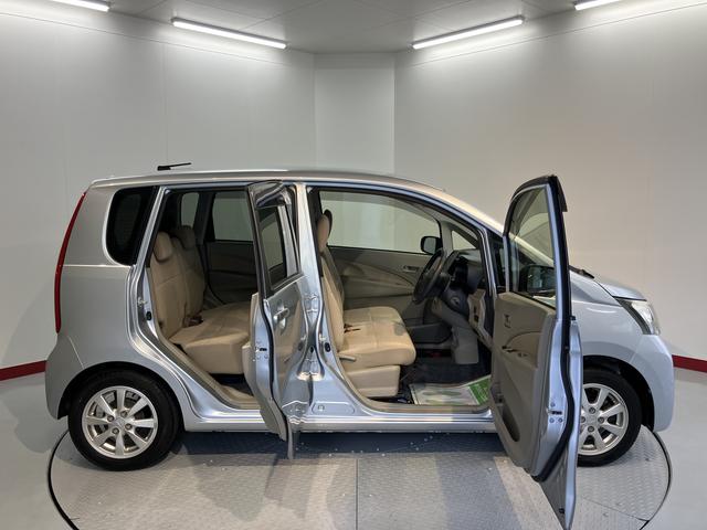 ムーヴＬ２ＷＤ　ＣＶＴ車　アイドリングストップ　ベンチシート　マニュアルエアコン　パワステ　パワーウィンドウ　運転席エアバッグ　助手席エアバッグ　純正アルミホイール（愛媛県）の中古車