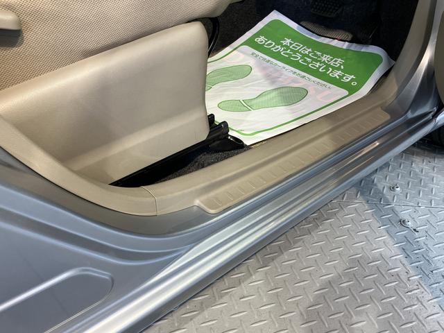 ムーヴＬ２ＷＤ　ＣＶＴ車　アイドリングストップ　ベンチシート　マニュアルエアコン　パワステ　パワーウィンドウ　運転席エアバッグ　助手席エアバッグ　純正アルミホイール（愛媛県）の中古車