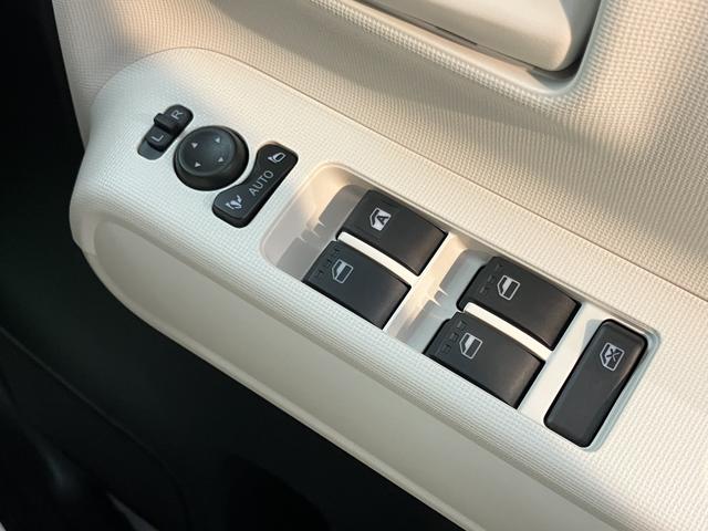 ムーヴキャンバスストライプスＸ２ＷＤ　ＣＶＴ車　両側電動スライドドア　オートライト　アイドリングストップ　ベンチシート　電動格納ドアミラー　キーフリーシステム（愛媛県）の中古車