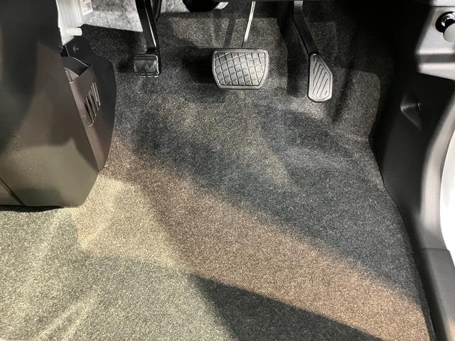 ムーヴキャンバスストライプスＸ２ＷＤ　ＣＶＴ車　両側電動スライドドア　オートライト　アイドリングストップ　ベンチシート　電動格納ドアミラー　キーフリーシステム（愛媛県）の中古車