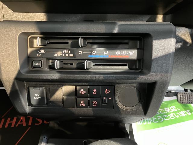 ハイゼットトラックスタンダード２ＷＤ　ＣＶＴ　エアコン　パワステ　ラジオ　運転席助手席エアバッグ　アイドリングストップ　スマートアシスト（愛媛県）の中古車