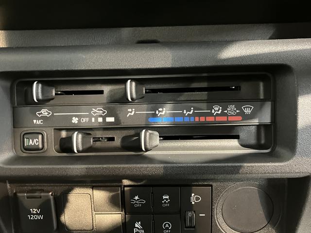 ハイゼットトラックスタンダード２ＷＤ　ＣＶＴ　エアコン　パワステ　ラジオ　運転席助手席エアバッグ　アイドリングストップ　スマートアシスト（愛媛県）の中古車