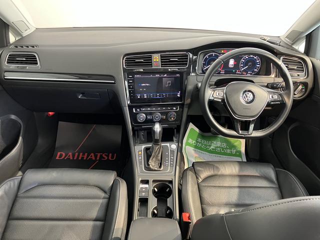 ＶＷ ゴルフＴＤＩハイライン　マイスターディーゼル車　純正ナビ　バックカメラ　地上デジタルＴＶ　ＥＴＣ　プッシュボタン　電動パーキング　運転席パワーシート　ＬＥＤヘッドライト　オートライト　アイドリングストップ（愛媛県）の中古車