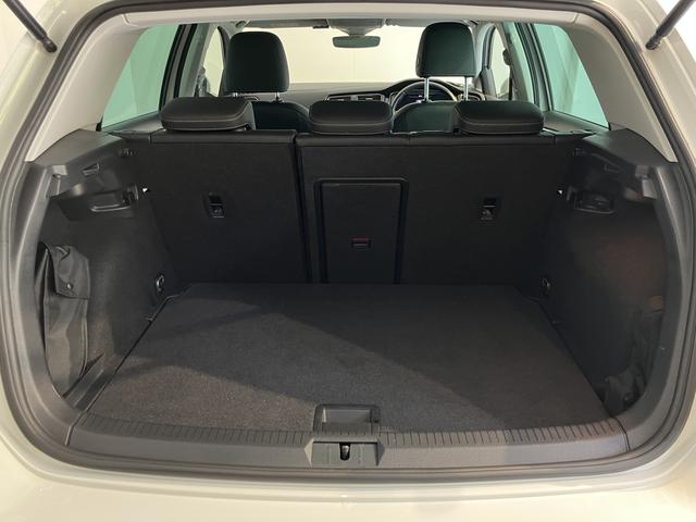 ＶＷ ゴルフＴＤＩハイライン　マイスターディーゼル車　純正ナビ　バックカメラ　地上デジタルＴＶ　ＥＴＣ　プッシュボタン　電動パーキング　運転席パワーシート　ＬＥＤヘッドライト　オートライト　アイドリングストップ（愛媛県）の中古車