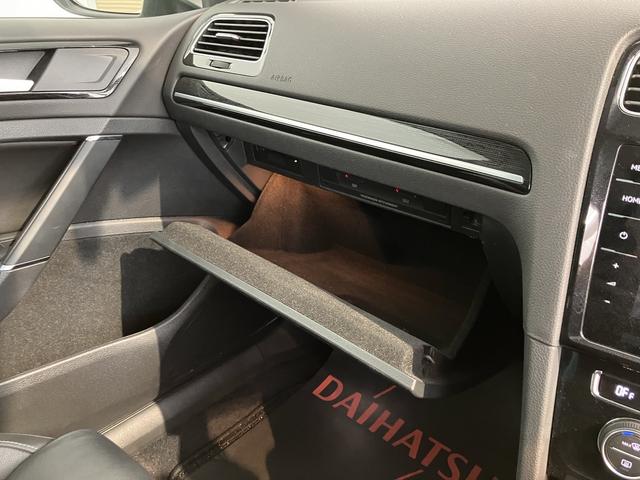 ＶＷ ゴルフＴＤＩハイライン　マイスターディーゼル車　純正ナビ　バックカメラ　地上デジタルＴＶ　ＥＴＣ　プッシュボタン　電動パーキング　運転席パワーシート　ＬＥＤヘッドライト　オートライト　アイドリングストップ（愛媛県）の中古車