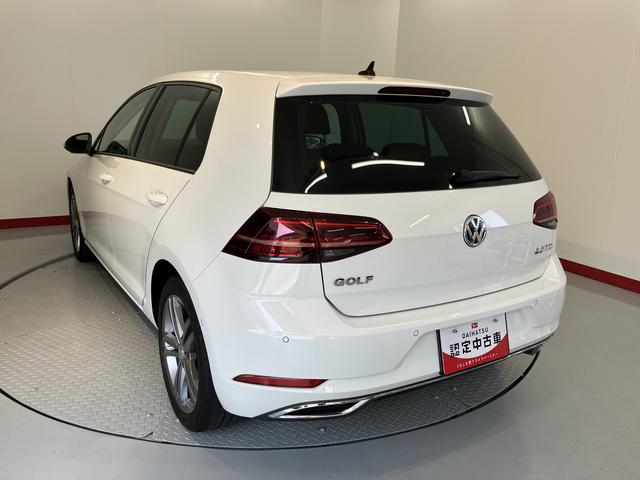 ＶＷ ゴルフＴＤＩハイライン　マイスターディーゼル車　純正ナビ　バックカメラ　地上デジタルＴＶ　ＥＴＣ　プッシュボタン　電動パーキング　運転席パワーシート　ＬＥＤヘッドライト　オートライト　アイドリングストップ（愛媛県）の中古車