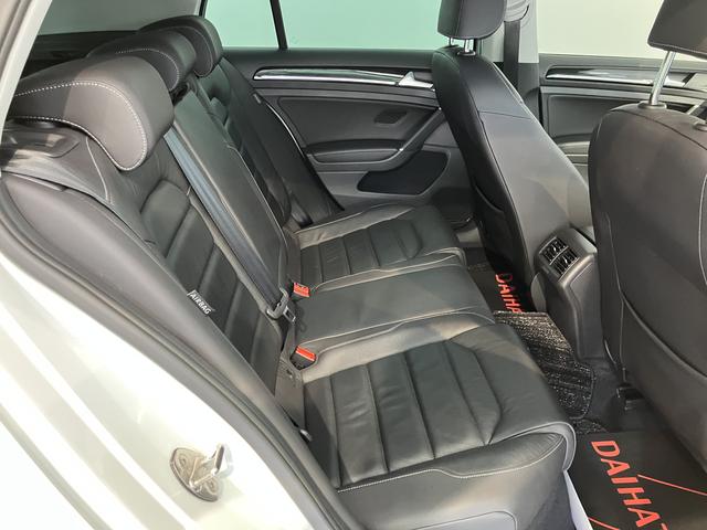 ＶＷ ゴルフＴＤＩハイライン　マイスターディーゼル車　純正ナビ　バックカメラ　地上デジタルＴＶ　ＥＴＣ　プッシュボタン　電動パーキング　運転席パワーシート　ＬＥＤヘッドライト　オートライト　アイドリングストップ（愛媛県）の中古車