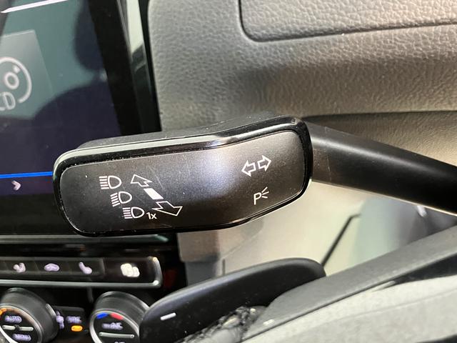 ＶＷ ゴルフＴＤＩハイライン　マイスターディーゼル車　純正ナビ　バックカメラ　地上デジタルＴＶ　ＥＴＣ　プッシュボタン　電動パーキング　運転席パワーシート　ＬＥＤヘッドライト　オートライト　アイドリングストップ（愛媛県）の中古車