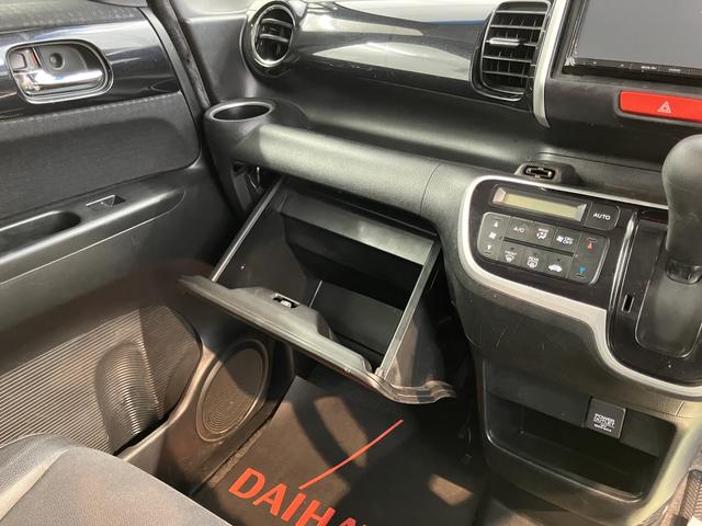 Ｎ−ＢＯＸカスタムＧ・ターボＬパッケージナビ　地上デジタルＴＶ　バックカメラ　両側電動スライドドア　プッシュボタン　ディスチャージヘッドライト　オートライト　クルーズコントロール　純正アルミホイール（愛媛県）の中古車