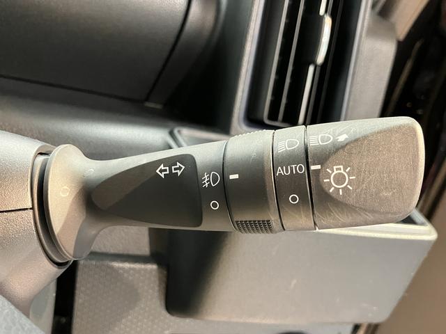 タントカスタムＸプッシュスタート　両側電動スライドドア　ＬＥＤヘッドライト　オートライト　アイドリングストップ車　運転席・助手席シートヒーター　電動パーキングブレーキ　オートブレーキホールド　純正ナビ　バックカメラ（愛媛県）の中古車