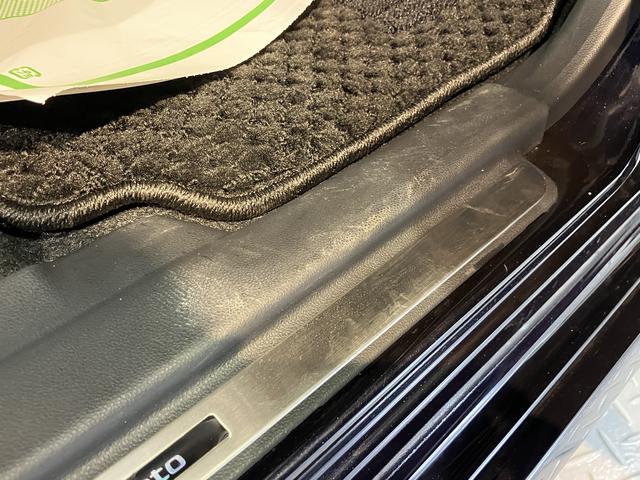 タントカスタムＸプッシュスタート　両側電動スライドドア　ＬＥＤヘッドライト　オートライト　アイドリングストップ車　運転席・助手席シートヒーター　電動パーキングブレーキ　オートブレーキホールド　純正ナビ　バックカメラ（愛媛県）の中古車