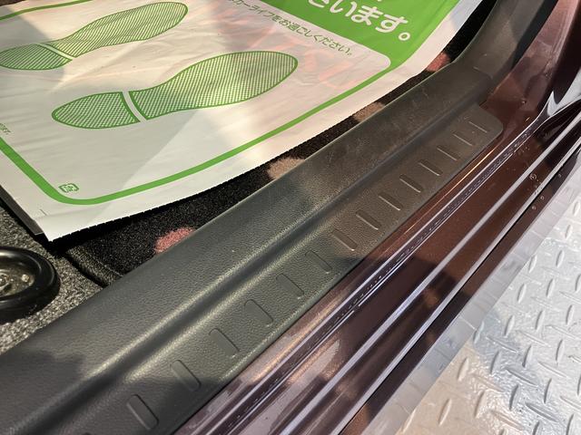 ムーヴカスタム　Ｘリミテッドプッシュスタート　アイドリングストップ車　ベンチシート　盗難防止装置　ＨＩＤヘッドライト　フロントフォグランプ　純正ナビ　純正ＥＴＣ車載器　純正アルミホイール　ＣＤ　　ＡＵＸ　ＳＤ　バックカメラ（愛媛県）の中古車