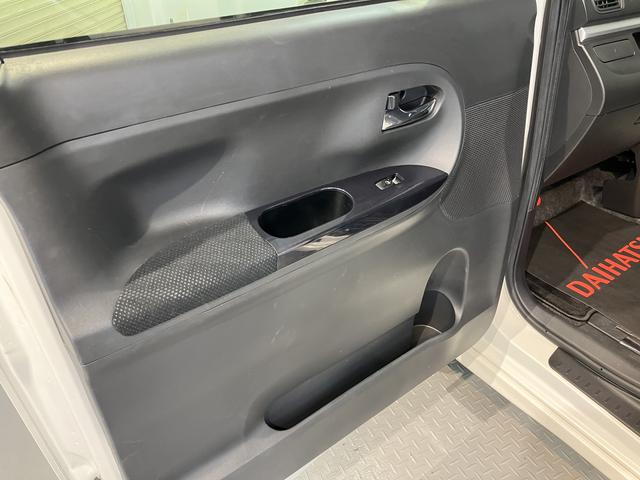 タントカスタムＸ　トップエディションＳＡIII２ＷＤ　プッシュスタート　片側電動スライドドア　アイドリングストップ車　オートライト　オートマチックハイビーム　運転席シートヒーター　ベンチシート　ＬＥＤヘッドライト　フロントフォグランプ　純正ナビ（愛媛県）の中古車