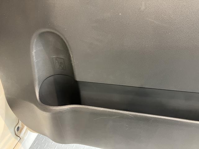 タントカスタムＸ　トップエディションＳＡIII２ＷＤ　プッシュスタート　片側電動スライドドア　アイドリングストップ車　オートライト　オートマチックハイビーム　運転席シートヒーター　ベンチシート　ＬＥＤヘッドライト　フロントフォグランプ　純正ナビ（愛媛県）の中古車