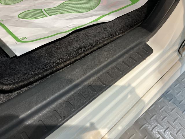 タントカスタムＸ　トップエディションＳＡIII２ＷＤ　プッシュスタート　片側電動スライドドア　アイドリングストップ車　オートライト　オートマチックハイビーム　運転席シートヒーター　ベンチシート　ＬＥＤヘッドライト　フロントフォグランプ　純正ナビ（愛媛県）の中古車