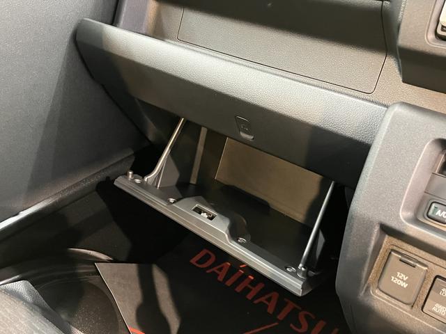 ハイゼットトラックジャンボエクストラ4WD プッシュスタート コーナーセンサー アイドリングストップ車 作業灯 オートライト オートマチックハイビーム LEDヘッドライト フロントフォグランプ 運転席・助手席エアバッグ オーディオレス(愛媛県)の中古車