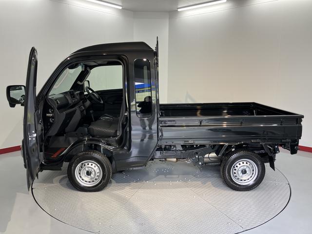 ハイゼットトラックジャンボエクストラ4WD プッシュスタート コーナーセンサー アイドリングストップ車 作業灯 オートライト オートマチックハイビーム LEDヘッドライト フロントフォグランプ 運転席・助手席エアバッグ オーディオレス(愛媛県)の中古車