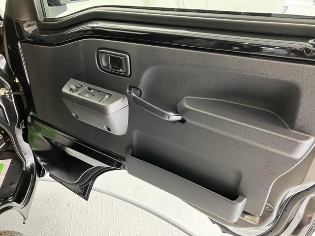 ハイゼットトラックジャンボエクストラ4WD プッシュスタート コーナーセンサー アイドリングストップ車 作業灯 オートライト オートマチックハイビーム LEDヘッドライト フロントフォグランプ 運転席・助手席エアバッグ オーディオレス(愛媛県)の中古車