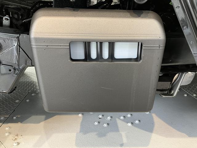 ハイゼットトラックジャンボエクストラ4WD プッシュスタート コーナーセンサー アイドリングストップ車 作業灯 オートライト オートマチックハイビーム LEDヘッドライト フロントフォグランプ 運転席・助手席エアバッグ オーディオレス(愛媛県)の中古車