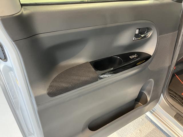 タントカスタムＸ　トップエディションＳＡII純正ナビ　バックカメラ　地上デジタルＴＶ　ドライブレコーダー　プッシュボタン　左側電動スライドドア　アイドリングストップ　ＳＡＩＩ　ＬＥＤヘッドライト　オートライト（愛媛県）の中古車