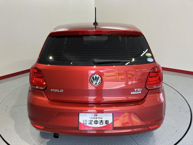ＶＷ ポロＴＳＩコンフォートラインナビ　バックモニター　フルセグＴＶ　ＣＤ　ＤＶＤ　Ｂｌｕｅｔｏｏｔｈ　ＥＴＣ　ドラレコ　オートライト　ＬＥＤヘッドライト　オートライト　ＬＥＤヘッドライト　電動格納ドアミラー　純正アルミホイール（愛媛県）の中古車