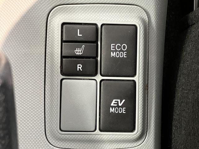 アクアＳ純正ナビ　バックモニター　フルセグＴＶ　ＣＤ　ＤＶＤ　Ｂｌｕｅｔｏｏｔｈ　社外ＥＴＣ　ドラレコ　前席シートヒーター　オートライト　ＬＥＤヘッドライト　プッシュスタート　電動格納ドアミラー（愛媛県）の中古車