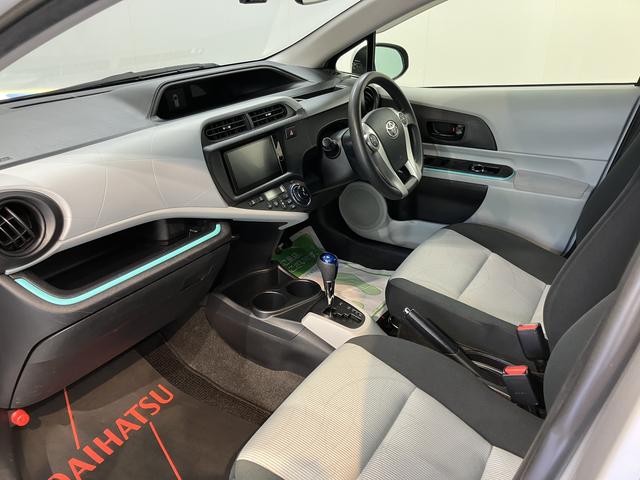 アクアＳ純正ナビ　バックモニター　フルセグＴＶ　ＣＤ　ＤＶＤ　Ｂｌｕｅｔｏｏｔｈ　社外ＥＴＣ　ドラレコ　前席シートヒーター　オートライト　ＬＥＤヘッドライト　プッシュスタート　電動格納ドアミラー（愛媛県）の中古車
