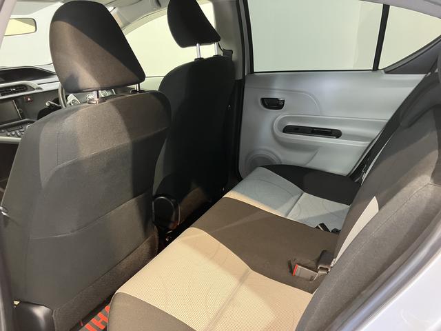 アクアＳ純正ナビ　バックモニター　フルセグＴＶ　ＣＤ　ＤＶＤ　Ｂｌｕｅｔｏｏｔｈ　社外ＥＴＣ　ドラレコ　前席シートヒーター　オートライト　ＬＥＤヘッドライト　プッシュスタート　電動格納ドアミラー（愛媛県）の中古車