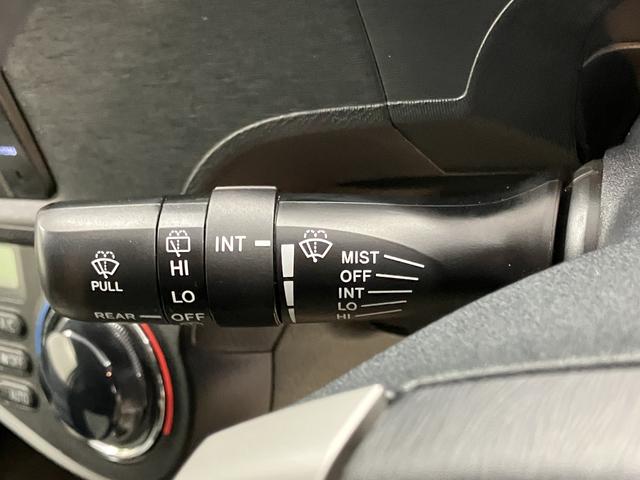 アクアＳ純正ナビ　バックモニター　フルセグＴＶ　ＣＤ　ＤＶＤ　Ｂｌｕｅｔｏｏｔｈ　社外ＥＴＣ　ドラレコ　前席シートヒーター　オートライト　ＬＥＤヘッドライト　プッシュスタート　電動格納ドアミラー（愛媛県）の中古車