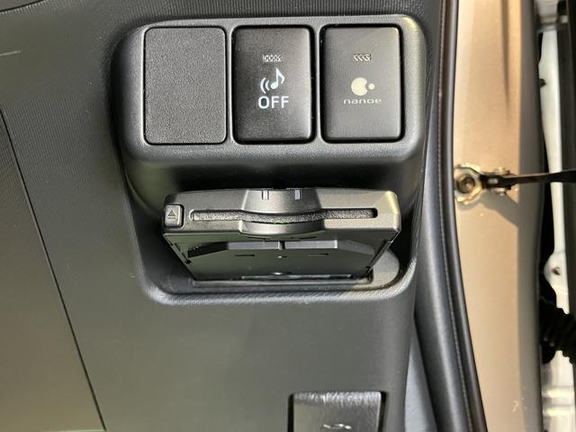 アクアＳ純正ナビ　バックモニター　フルセグＴＶ　ＣＤ　ＤＶＤ　Ｂｌｕｅｔｏｏｔｈ　社外ＥＴＣ　ドラレコ　前席シートヒーター　オートライト　ＬＥＤヘッドライト　プッシュスタート　電動格納ドアミラー（愛媛県）の中古車