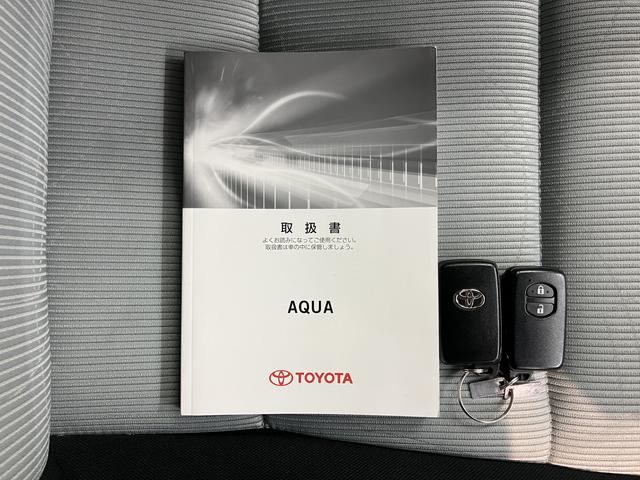 アクアＳ純正ナビ　バックモニター　フルセグＴＶ　ＣＤ　ＤＶＤ　Ｂｌｕｅｔｏｏｔｈ　社外ＥＴＣ　ドラレコ　前席シートヒーター　オートライト　ＬＥＤヘッドライト　プッシュスタート　電動格納ドアミラー（愛媛県）の中古車