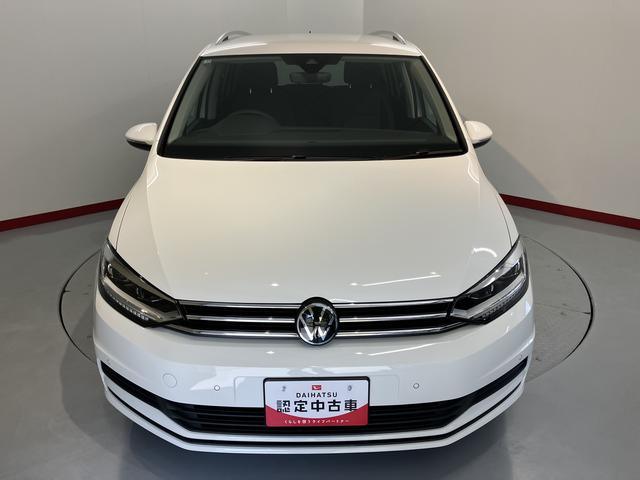 ＶＷ ゴルフトゥーランＴＳＩ　コンフォートラインナビ　バックモニター　Ｂｌｕｅｔｏｏｔｈ　ＥＴＣ　クルーズコントロール　プッシュスタート　アイドリングストップ　電動パーキング　オートライト　ＬＥＤヘッドライト　障害物センサー　衝突被害軽減システム（愛媛県）の中古車