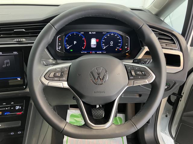 ＶＷ ゴルフトゥーランＴＳＩ　コンフォートラインナビ　バックモニター　Ｂｌｕｅｔｏｏｔｈ　ＥＴＣ　クルーズコントロール　プッシュスタート　アイドリングストップ　電動パーキング　オートライト　ＬＥＤヘッドライト　障害物センサー　衝突被害軽減システム（愛媛県）の中古車