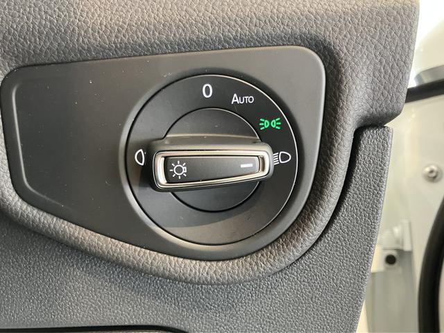 ＶＷ ゴルフトゥーランＴＳＩ　コンフォートラインナビ　バックモニター　Ｂｌｕｅｔｏｏｔｈ　ＥＴＣ　クルーズコントロール　プッシュスタート　アイドリングストップ　電動パーキング　オートライト　ＬＥＤヘッドライト　障害物センサー　衝突被害軽減システム（愛媛県）の中古車